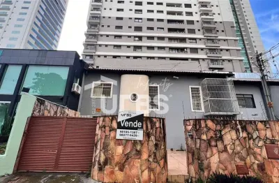 Sobrado à venda no Setor Bueno, 5 quartos (1 suíte), Residencial Oásis, próximo à Rua T-54.