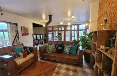 Casa 4 quartos, 2 suítes, 3 vagas para venda no Ville de Montagne - Nova Lima - MG.