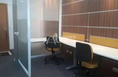 Casa comercial à venda no Tamboré, Barueri 