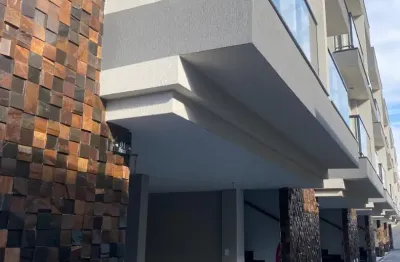 Vende-se Lindo Sobrado Novo com 2 dormitórios em Condomínio na Vila Formosa