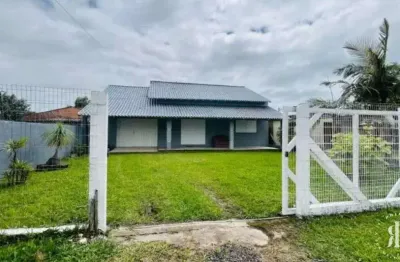 Casa com 2 quartos à venda na Rua Barros Cassal, 527, Zona Nova, Tramandaí
