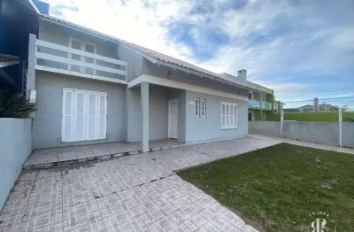 Casa/Sobrado 4 Dormitórios - Bairro Centro na praia de Tramandaí.