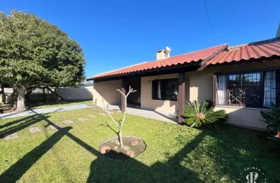 Incrível casa de 3 dormitórios sendo 1 suíte com 2 terrenos no centro de Imbé/RS