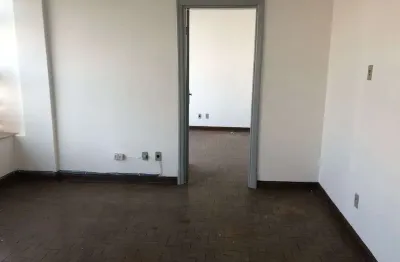 Sala comercial para alugar na Rua Visconde do Rio Branco, 301, Centro, Campinas, 52 m2 por R$ 700