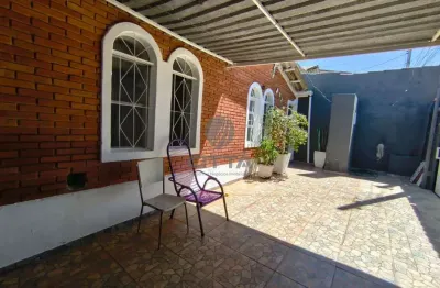 Casa com 3 quartos à venda na dos Carijós, 45, Vila Costa e Silva, Campinas, 77 m2 por R$ 450.000