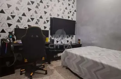 Casa com 4 quartos à venda na Rua Francisco de Assis Pupo, 265, Vila Industrial, Campinas, 69 m2 por R$ 550.000