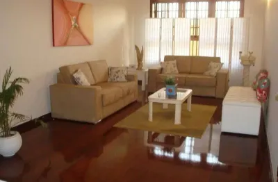 Casa com 3 quartos à venda na Rua Dona Luísa de Gusmão, 517, Vila Nogueira, Campinas, 351 m2 por R$ 1.300.000