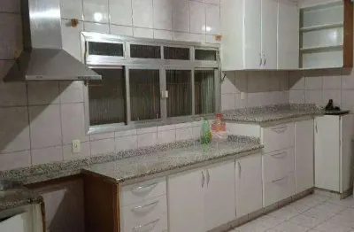 Casa com 2 dormitórios à venda, 150 m² por R$ 650.000 - Jardim São Luís - Suzano/SP
