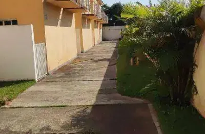 Casa com 2 dormitórios à venda, 79 m² por R$ 290.000,00 - Caxangá - Suzano/SP
