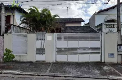 Casa com Piscina - 3 dormitórios à venda, 179 m² por R$ 890.000 - Jardim Realce - Suzano/SP