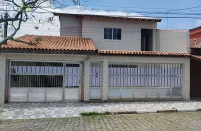 Casa com 3 dormitórios à venda por R$ 905.000,00 - Vila Figueira - Suzano/SP