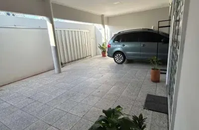 Casa com 3 quartos à venda na Rua Barras, Memorare, Teresina