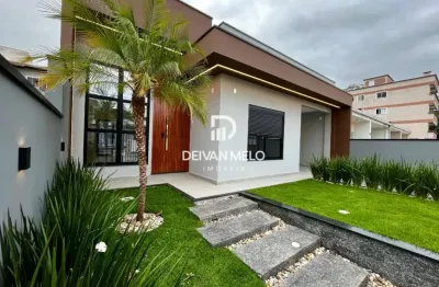 Casa com 3 quartos à venda na Rua Julieta da Silva Melo, 400, Forquilhas, São José