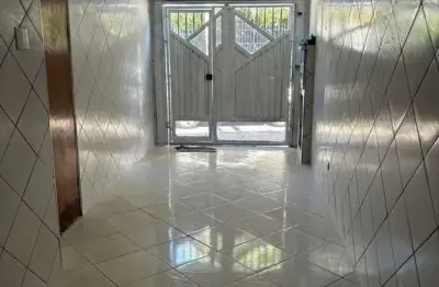 CASA I 150M² I 2 DORMITÓRIOS I  SALA l SALA DE JANTAR I 02 VAGAS I BANHEIRO I R$550.000,00 I PRÓXIMO A ESTAÇÃO DA CPTM DOM BOSCO.