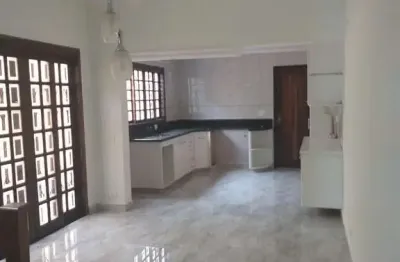 Casa com 5 quartos à venda na Vila Alpina, São Paulo 