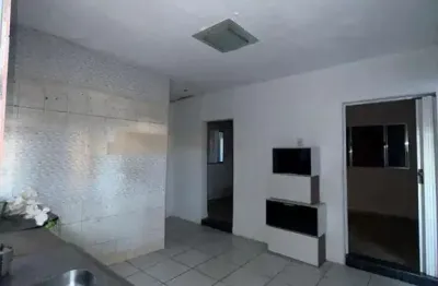 Casa com 2 dormitorios sala cozinha banheiro lavanderia sem vaga - vila lucia