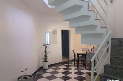 Sobrado espaçoso e pronto para morar na vila zelina - 3 dormitórios, suíte e 2 vagas!