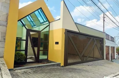 Casa térrea com projeto exclusivo 250m² de terreno 200m² construídos  projeto assinado pelo renomado