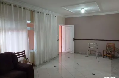 Casa com 2 quartos para alugar no Parque São Lucas, São Paulo 