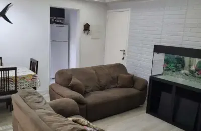Apartamento 02 dormitorios,sala ampla com sacada, 01 vaga.