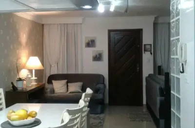 Excelente sobrado em condomínio com 03 dormitórios na vila bertioga!