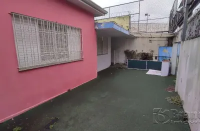 Casa com 03 dormitórios e 3 vagas com 250m² construídos- vila prudente