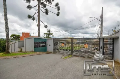 Sobrado/triplex com terraço - condomínio fechado no abranches