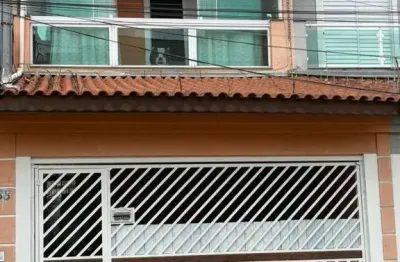 Sobrado de 3 dormitórios (1 suíte) e 2 vgs à venda - Jd Paraventi