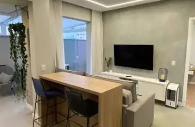 Apartamento à venda no bairro Jardim Tupanci, em Barueri - SP