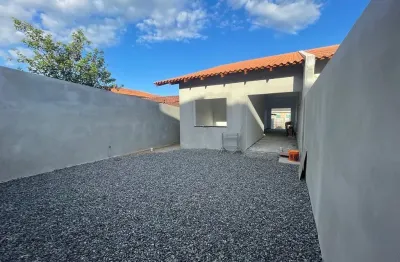 Casa Nova Averbada com Passagem Lateral no Parque Guarani – Espaço de Verdade!