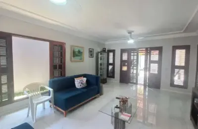 Casa com 3 quartos à venda na Rua Doutor Carlos Siqueira Neto, Parque Pinheiros, Taboão da Serra