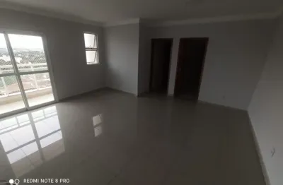 Excelente Apto pra morar no Jundiaí perto de Escolas e Academias.