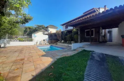 Casa com 5 dormitórios à venda, 379 m² por r$ 1.100.000 - freguesia (jacarepaguá) - rio de janeiro/rj