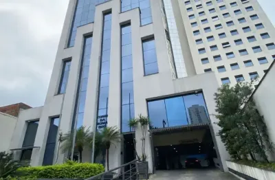 Sala Comercial para Locação – Lapa | São Paulo  Excelente sala comercial para locação, localizada na Lapa, em prédio moderno, ideal para consultórios, escritórios e atividades profissionais.