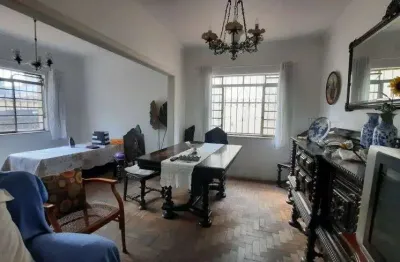 Excelente casa para reforma no Planalto Paulista - São Paulo - SP