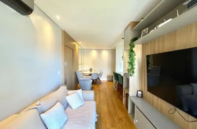 Apartamento semi mobiliado com suíte à venda no bairro Ipiranga, São José