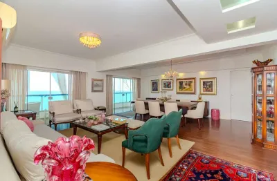 Apartamento no Edifício Paris à venda no centro de Balneário Camboriú