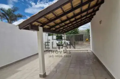 Casa no Saanta Cruz: 3 quartos, 1 suíte, 1 sala, 180 m² de área. Confira!