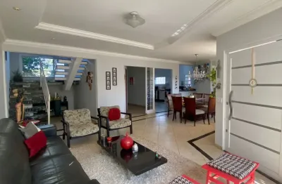 Sobrado no santa cruz ii com  297m² 04 quartos 03 suítes  terreno 360m²