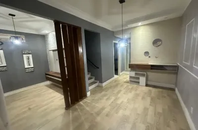 Casa vila di capri  3 quartos s/2 suítes sala com 2 ambientes cozinha com armários  lavabo dispensa escritório fundo com churrasqueira  valor 699 mil
