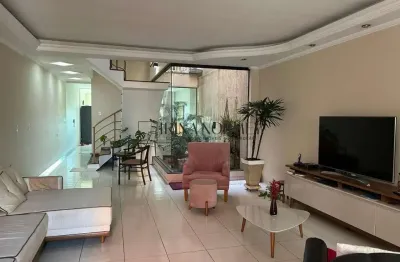Sobrado á venda 3 suites no Bairro São José, São Caetano do Sul/SP