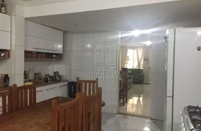 Sobrado com 3 dormitórios à venda, 159 m² por R$ 450.000,00 - Vila Camilópolis - Santo André/SP