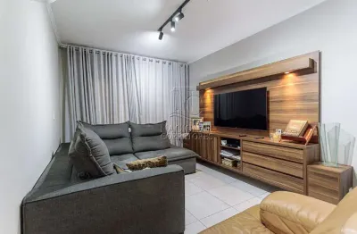 Sobrado com 2 dormitórios,1 suíte e 2 vagas cobertas – parque erasmo assunção – ótima localização!