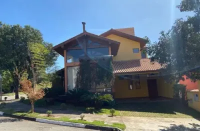 CASA PARA VENDA OU LOCAÇÃO - 288m² - 3 SUÍTES - CONDOMINIO ALDEIDA DA MATA - VOTORANTIM - SP.