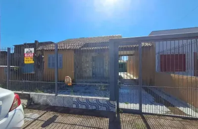 Casa com 3 quartos para alugar na Rua Domingos de Abreu, --, Sarandi, Porto Alegre