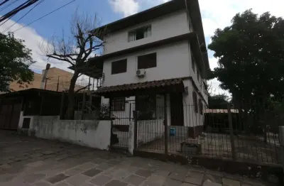 Apartamento amplo de 3 dormitorios bairro Vila Ipiranga sem vaga