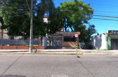 Apartamento de 2 dormitórios no Residencial Zeferino Dias, localizado no bairro Sarandi.