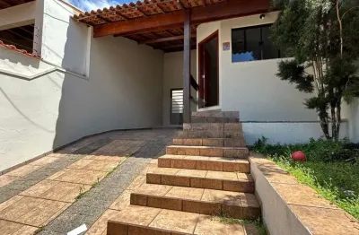 Casa com 3 quartos à venda no Residencial Nossa Senhora do Pilar, Pouso Alegre 