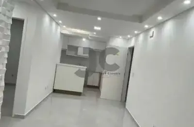 Apartamento Todo Reformado no último andar do Recanto das Margaridas