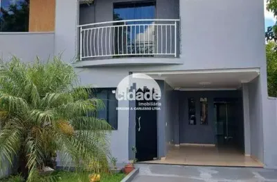 Sobrado á venda 1 suite mais 2 dormitórios Santa Cruz- Cascavel PR